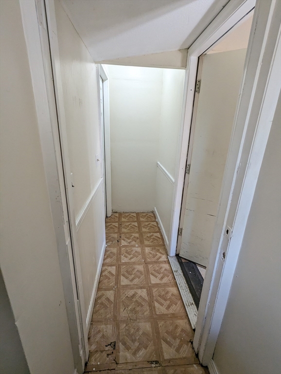 48 Acushnet Avenue Springfield, MA 01105 - Photo 10 of 22