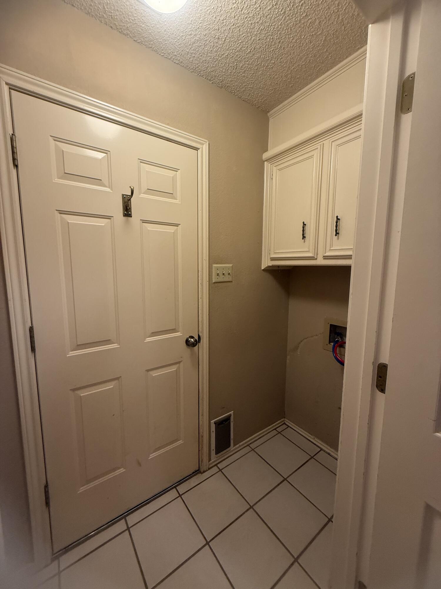 5527 94th Street Lubbock, TX 79424 - Photo 43 of 56 94th utility view 4
