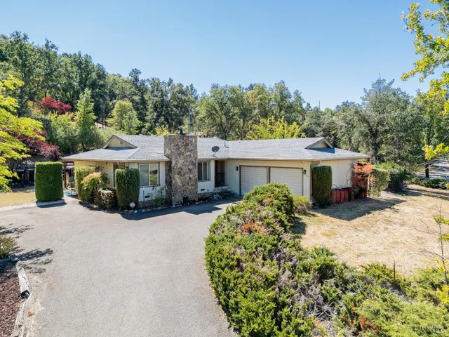 $565,000 | 641 Blue Oak Drive, Ukiah, CA 95482