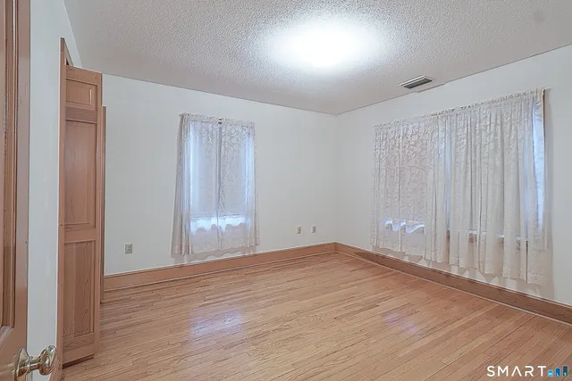 $3,500 | 1129 North Colony Road, Meriden, CT 06450