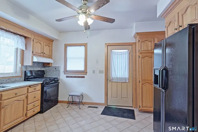 $3,500 | 1129 North Colony Road, Meriden, CT 06450