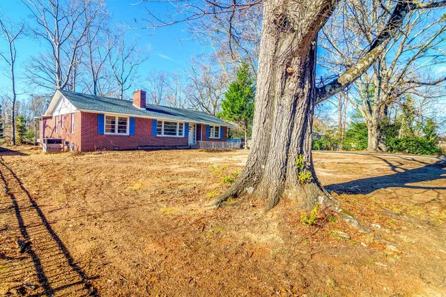 $299,000 | 106 Elizabeth Drive, Greenville, SC 29615