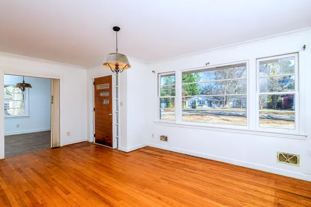 $299,000 | 106 Elizabeth Drive, Greenville, SC 29615