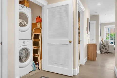 $1,099,000 | 199 West 8th Street, Unit 6, Boston, MA 02127