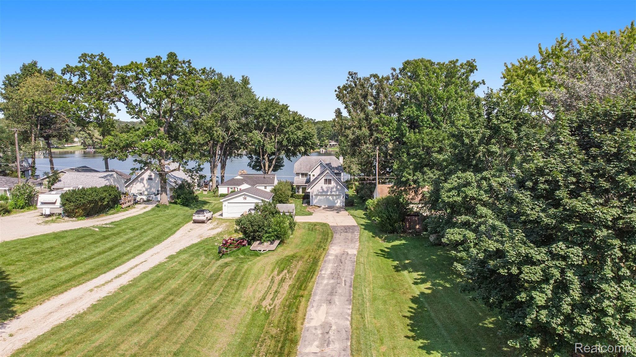 5944 Bullard Road Fenton, MI 48430 - Photo 26 of 37 DJI_0317.jpg