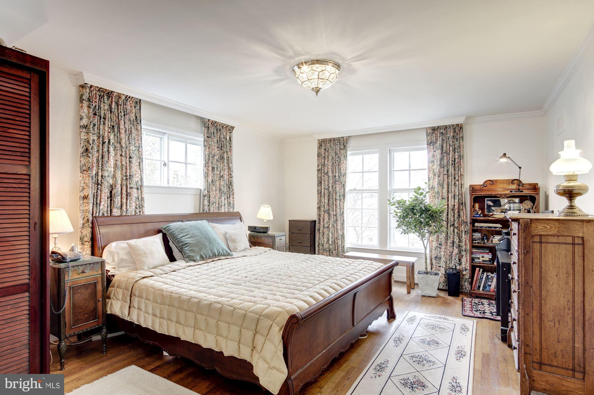 2833 29th Place Northwest Washington, DC 20008 - Photo 21 of 42 Master Bedroom with King Sized Bed