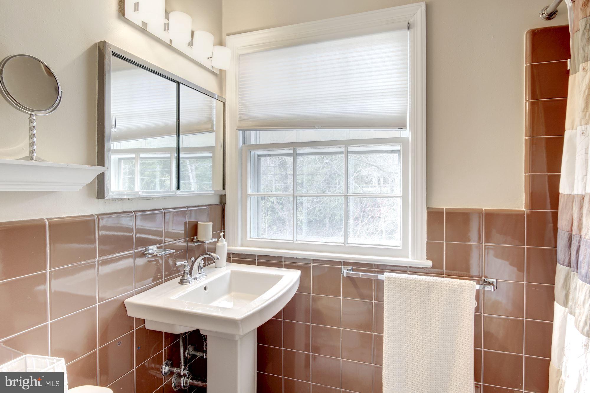 2833 29th Place Northwest Washington, DC 20008 - Photo 24 of 42 Master Bath