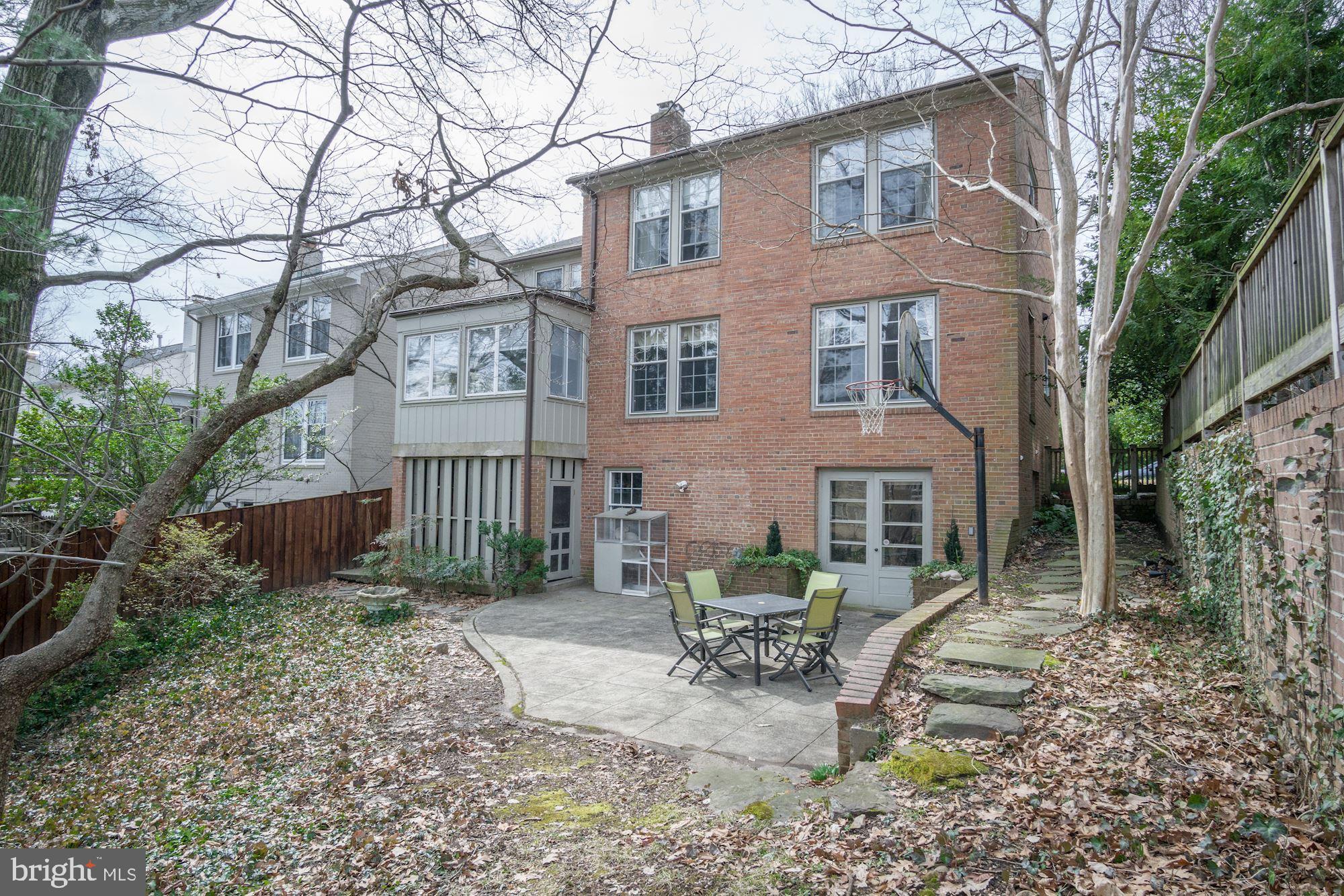 2833 29th Place Northwest Washington, DC 20008 - Photo 35 of 42 Back of the House