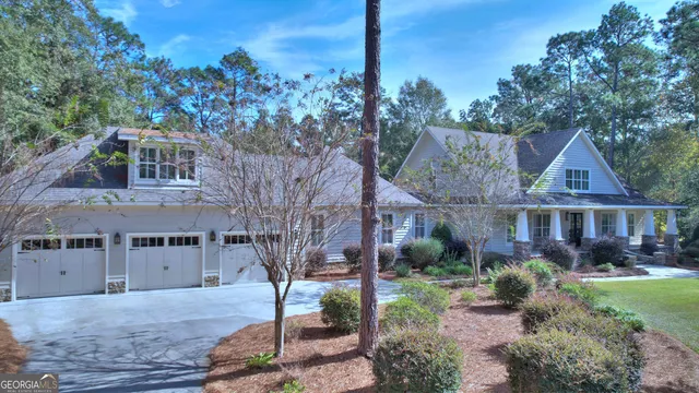 $1,375,000 | 6207 East Forest Lake Drive, Tifton, GA 31794