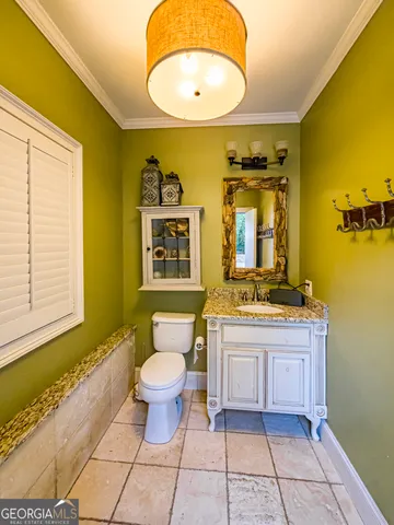 $1,375,000 | 6207 East Forest Lake Drive, Tifton, GA 31794