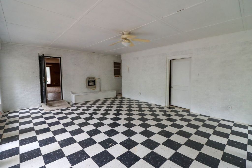 533 Best Street Ripley, TN 38063 - Photo 26 of 27 a black and white checkered floor