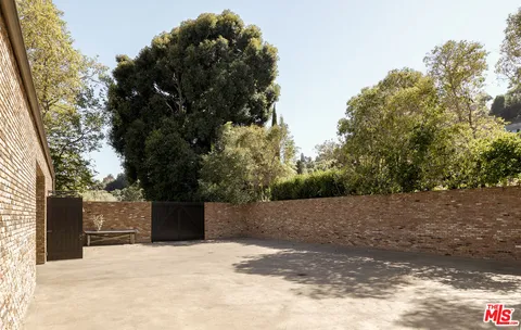 $22,900,000 | 13215 Riviera Ranch Road, Los Angeles, CA 90049