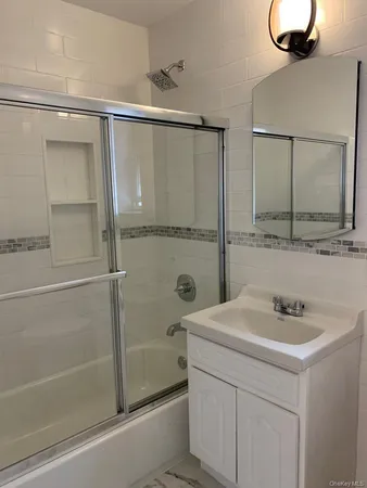 $3,800 | 4410 Baychester Avenue, Unit 2 | Wakefield