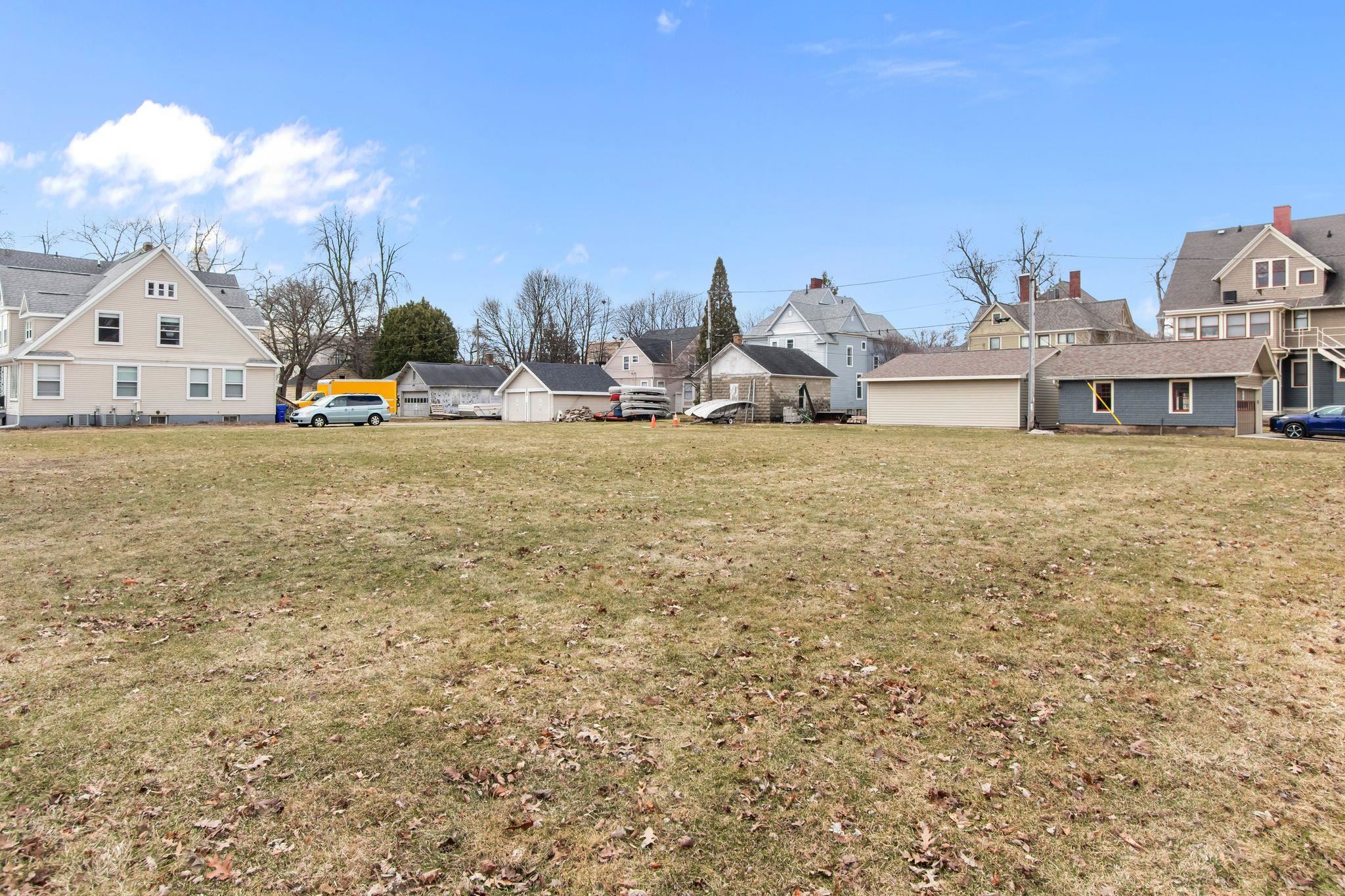 229 North Union Street Appleton, WI 54911 - Photo 12 of 13