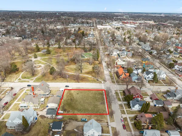 $300,000 | 229 North Union Street, Appleton, WI 54911