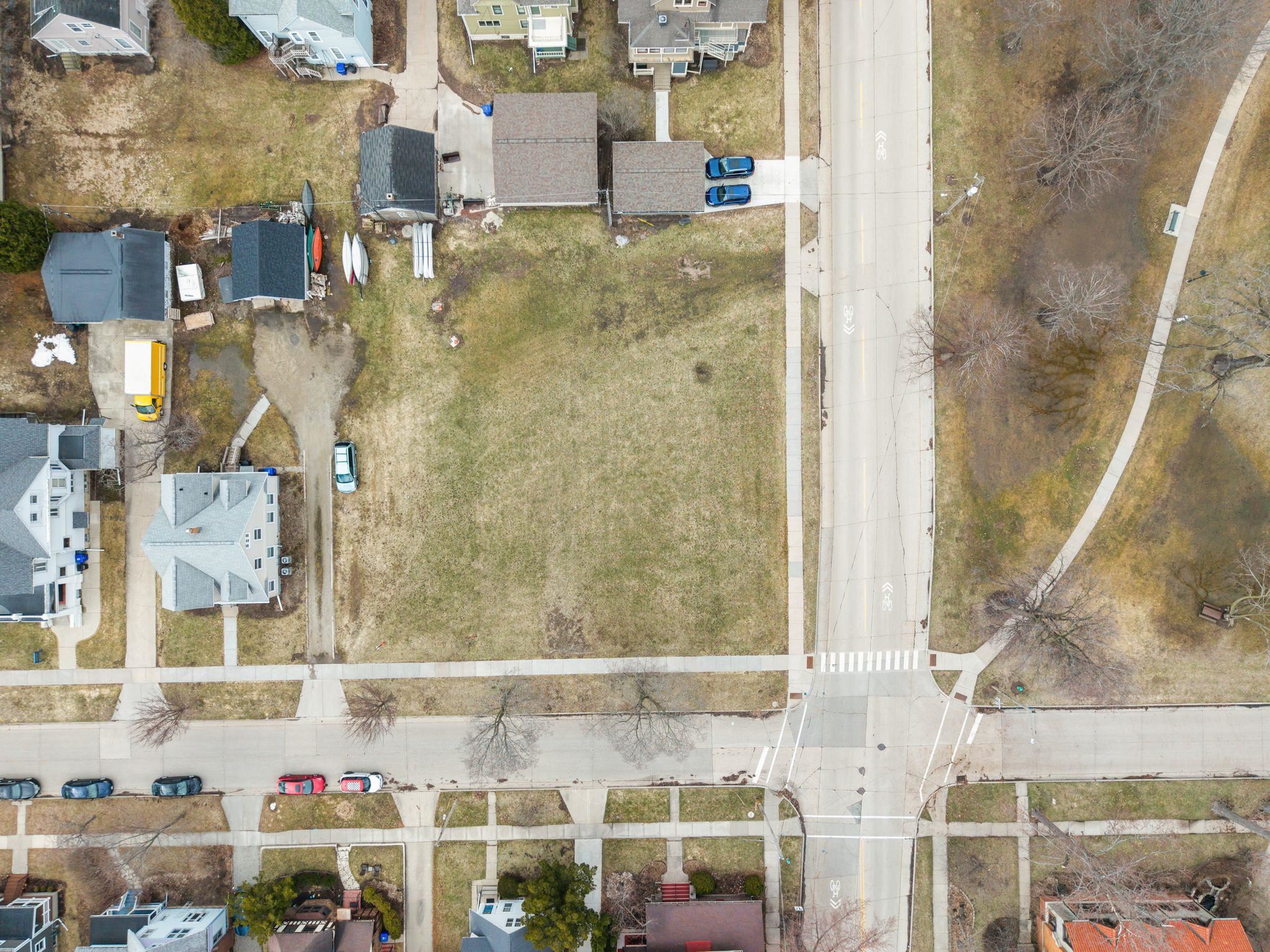 229 North Union Street Appleton, WI 54911 - Photo 6 of 13