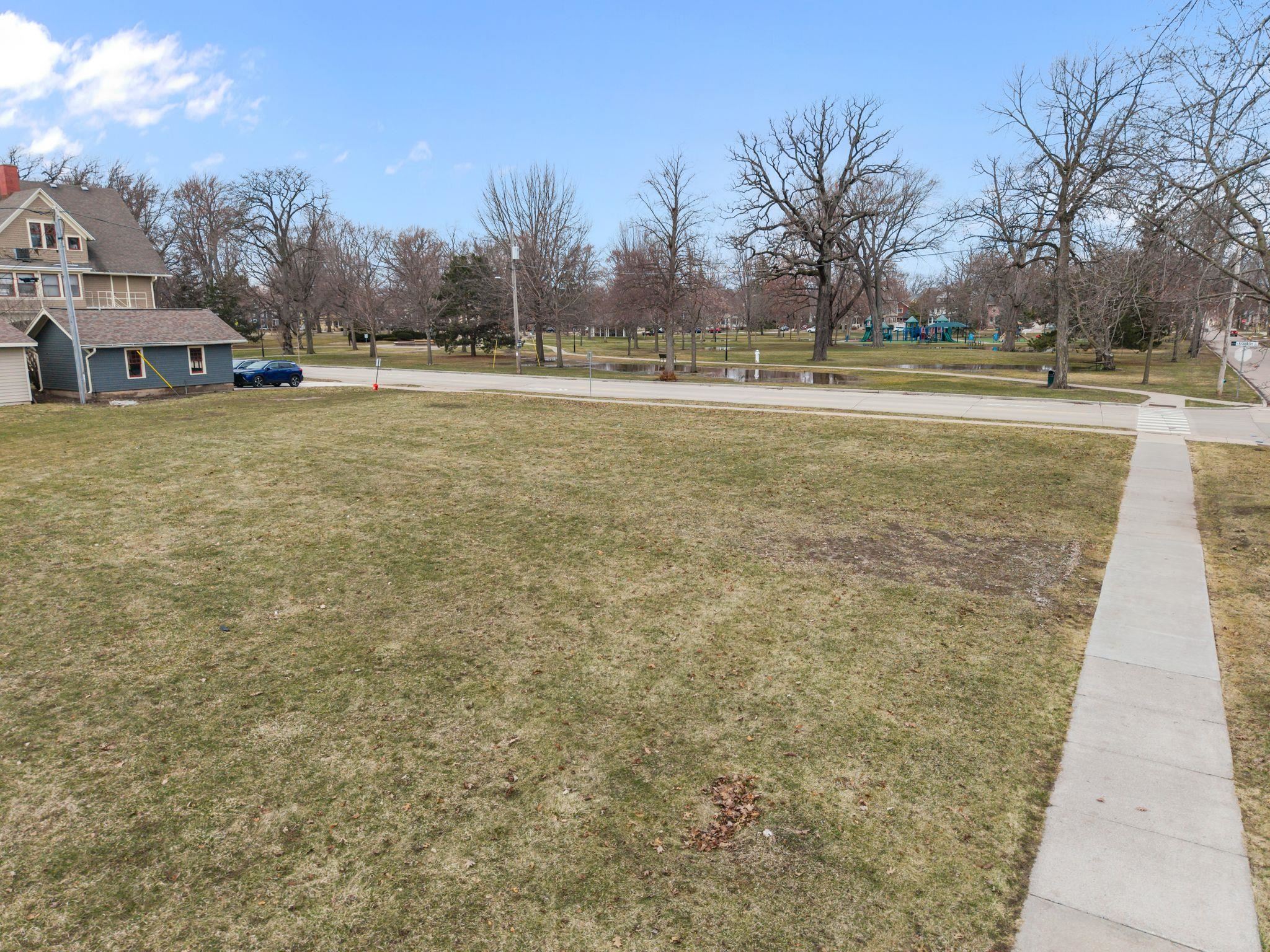 229 North Union Street Appleton, WI 54911 - Photo 8 of 13