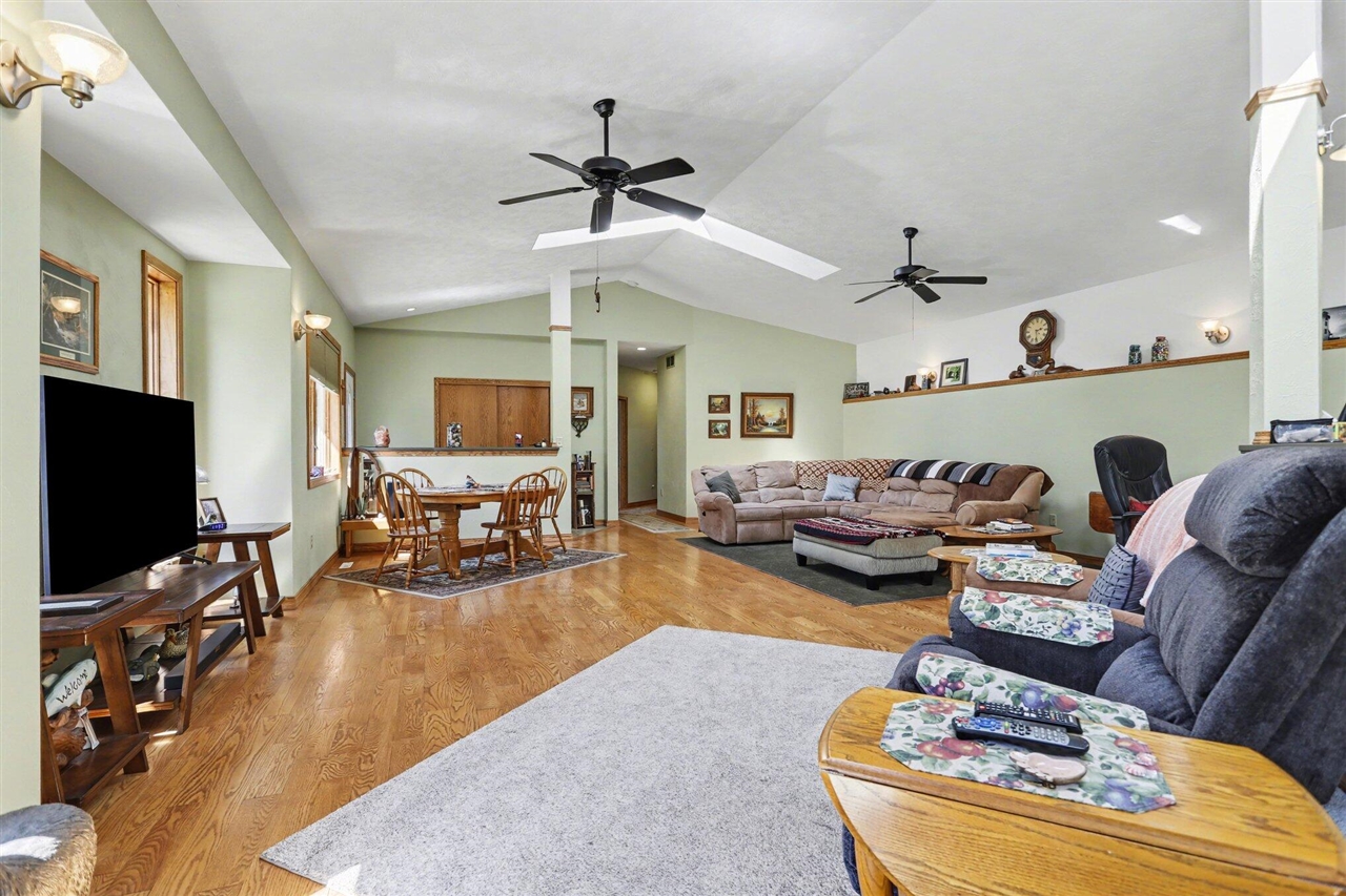 8362 East River Road Battle Creek, MI 49014 - Photo 11 of 28