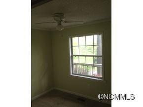 36 Mockingbird Road Swannanoa, NC 28778 - Photo 9 of 13 Gallery Image 9