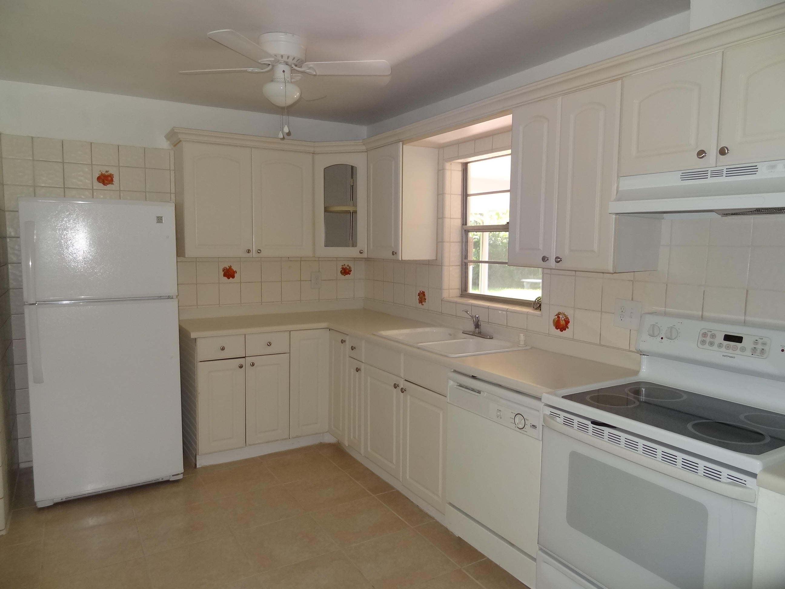 9805 Alaska Circle Boca Raton, FL 33434 - Photo 11 of 23 DSC09144