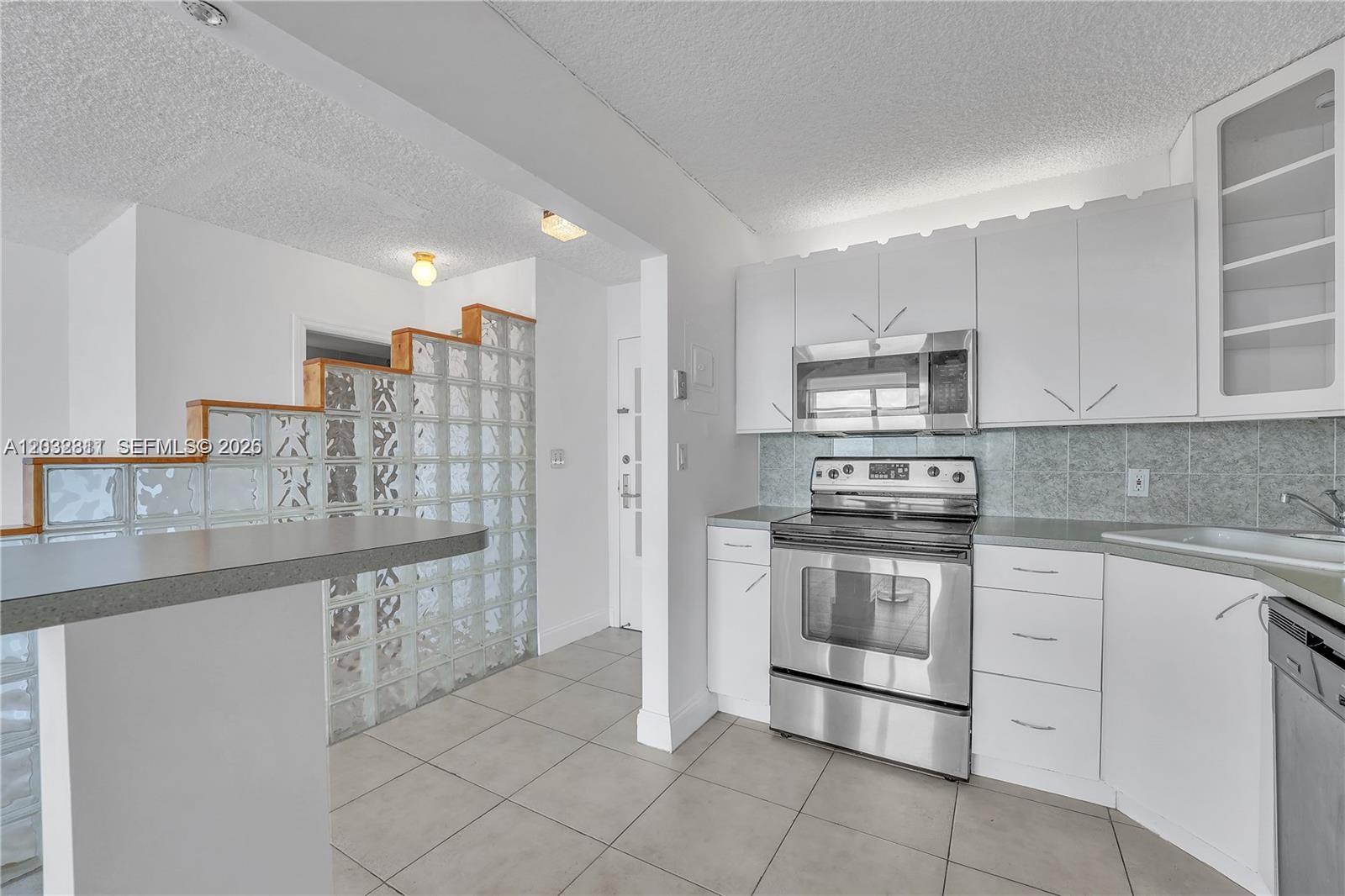 150 Southeast 25th Road, Unit 15J Miami, FL 33129 - Photo 6 of 14