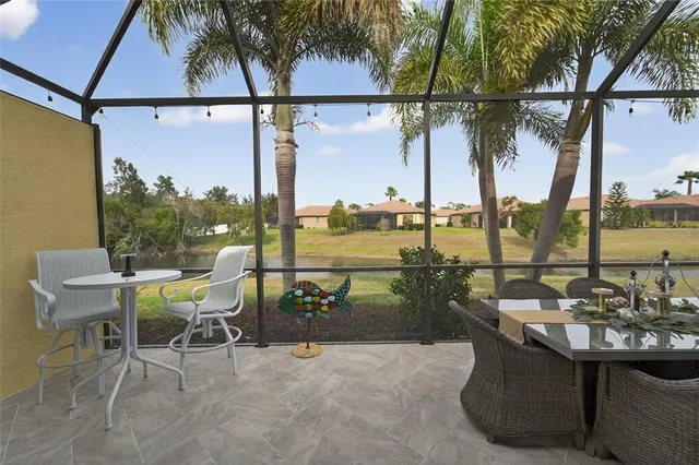 $339,000 | 5455 Sunset Falls Drive, Apollo Beach, FL 33572