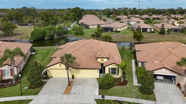 $339,000 | 5455 Sunset Falls Drive, Apollo Beach, FL 33572