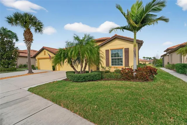 $339,000 | 5455 Sunset Falls Drive, Apollo Beach, FL 33572