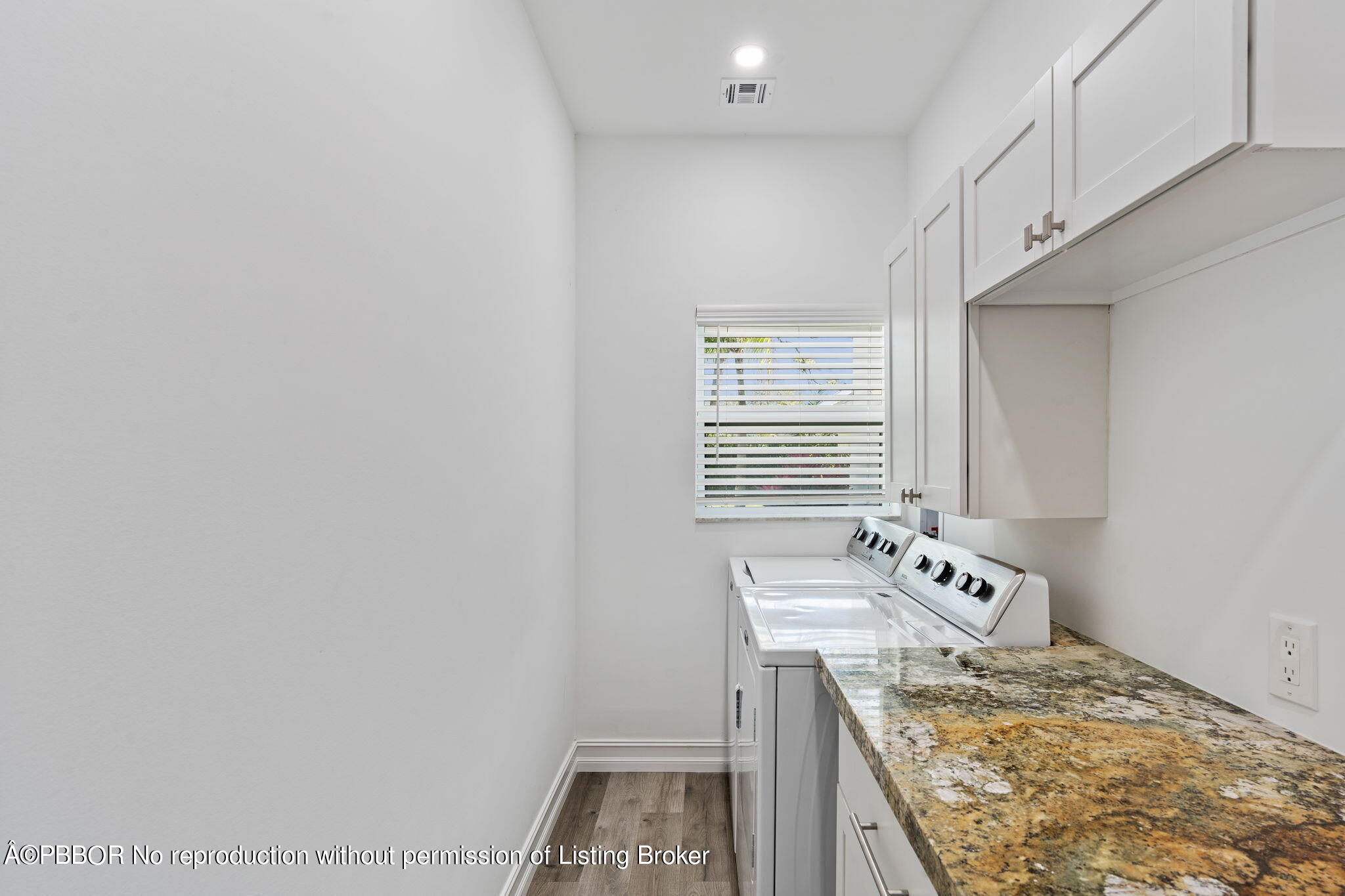 5608 Old Fort Jupiter Road Jupiter, FL 33458 - Photo 33 of 59 a utility room with window washer and dryer