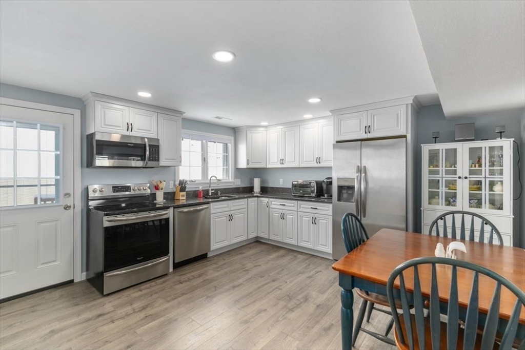 35 Christopher Drive, Unit 35 Methuen, MA 01844 - Photo 11 of 35