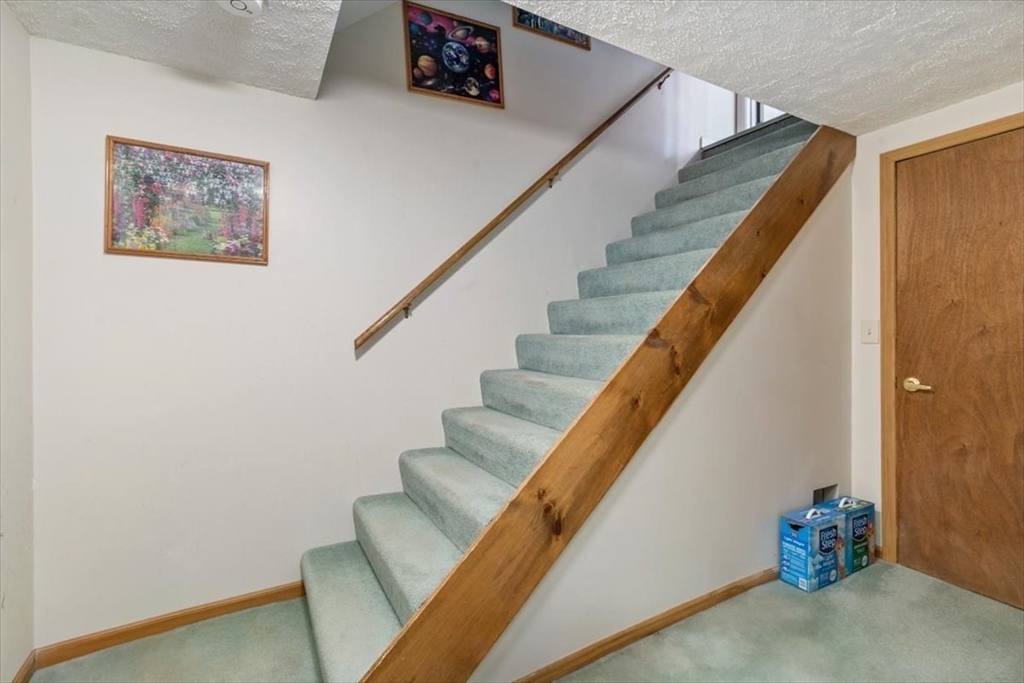 35 Christopher Drive, Unit 35 Methuen, MA 01844 - Photo 23 of 35