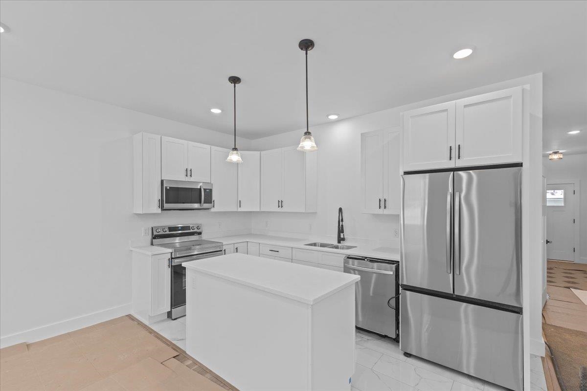 206 Dale Road, Unit 206 Burlington, VT 05408 - Photo 15 of 73