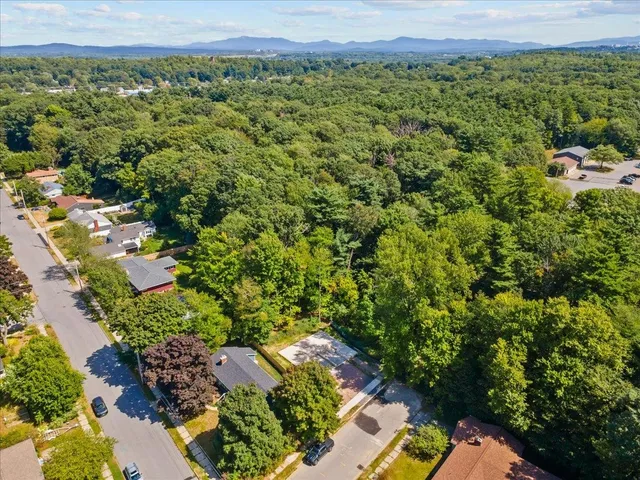 $594,900 | 206 Dale Road, Unit 206, Burlington, VT 05408