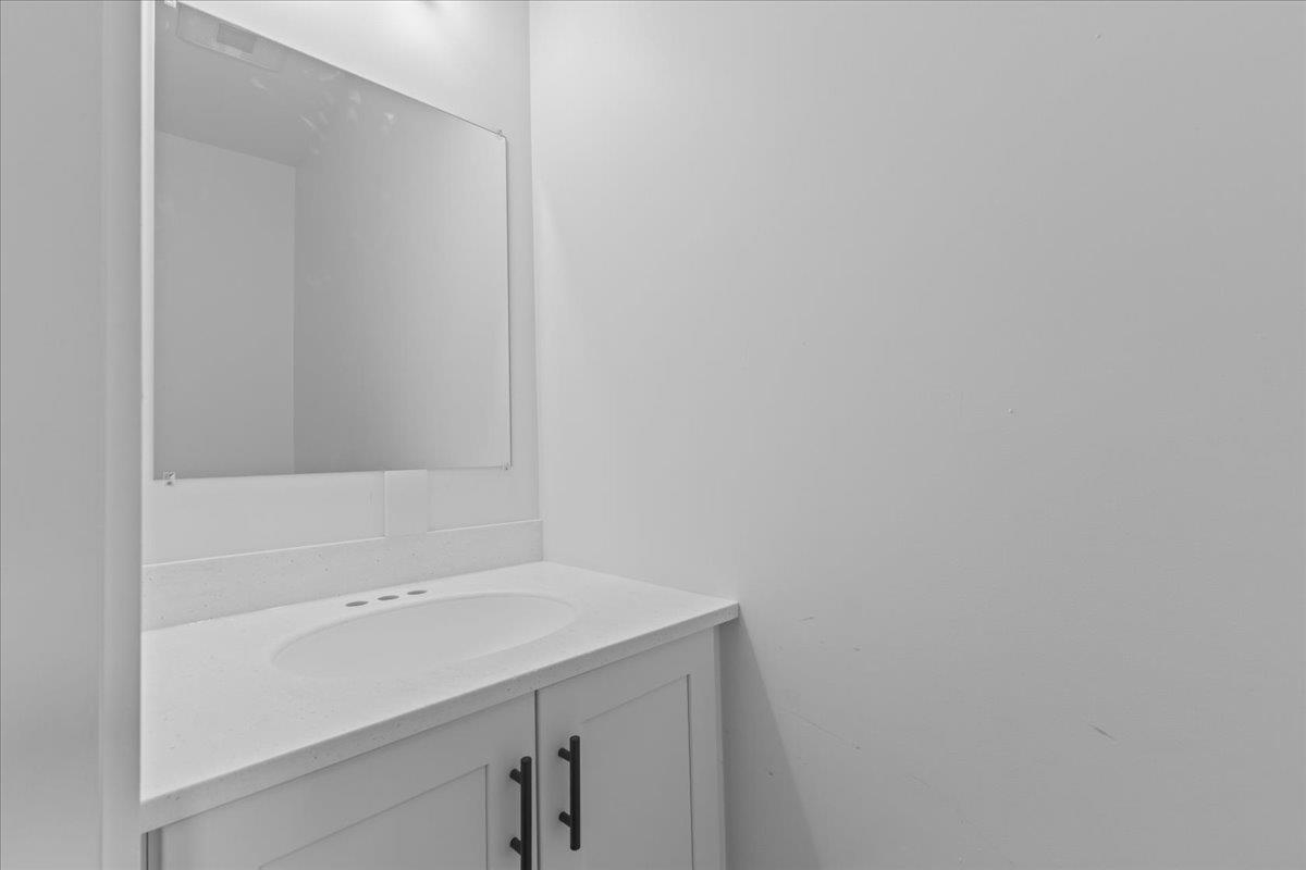 206 Dale Road, Unit 206 Burlington, VT 05408 - Photo 54 of 73