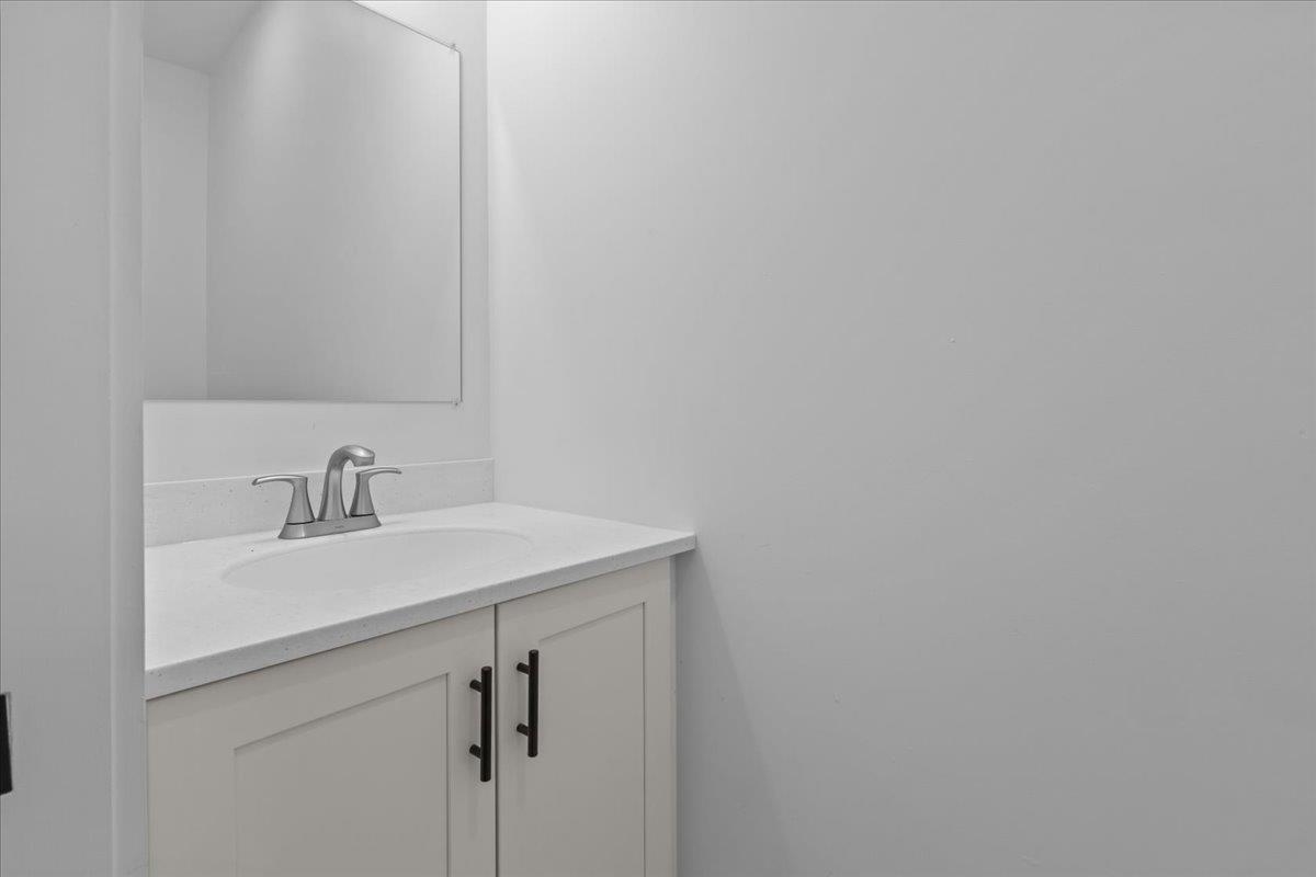 206 Dale Road, Unit 206 Burlington, VT 05408 - Photo 8 of 73