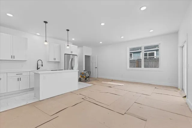 $594,900 | 206 Dale Road, Unit 206, Burlington, VT 05408