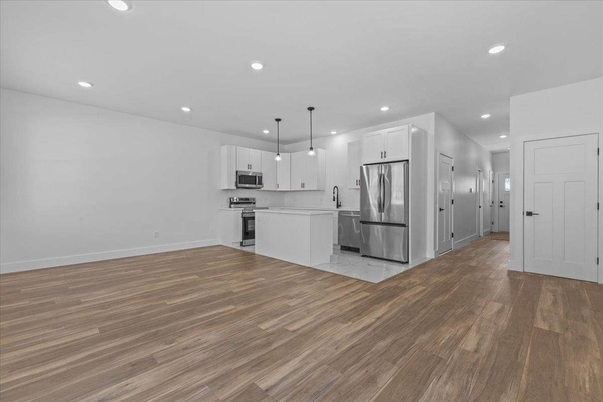 206 Dale Road, Unit 206 Burlington, VT 05408 - Photo 9 of 46