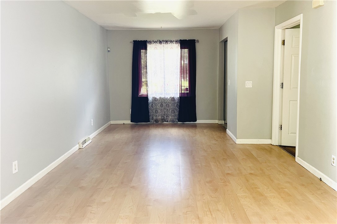 143 Northampton Street Rochester, NY 14606 - Photo 7 of 18 Living Room