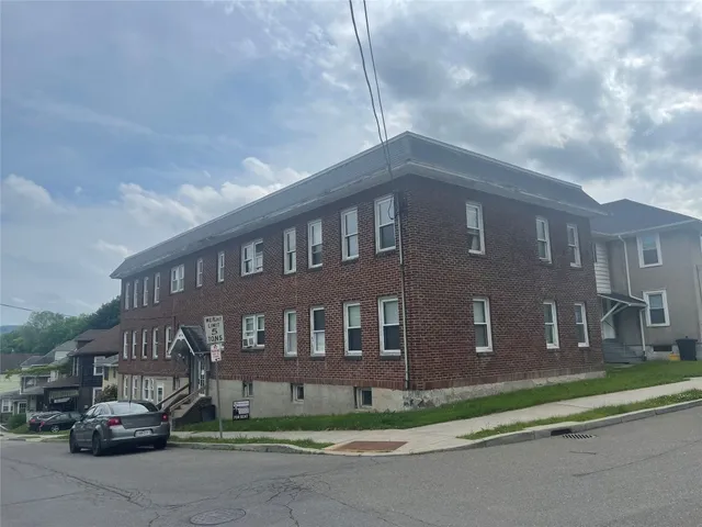 $1,300 | 77 Colfax Avenue, Unit 8, Binghamton, NY 13905