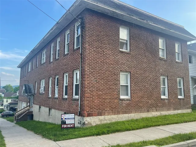 $1,300 | 77 Colfax Avenue, Unit 8, Binghamton, NY 13905