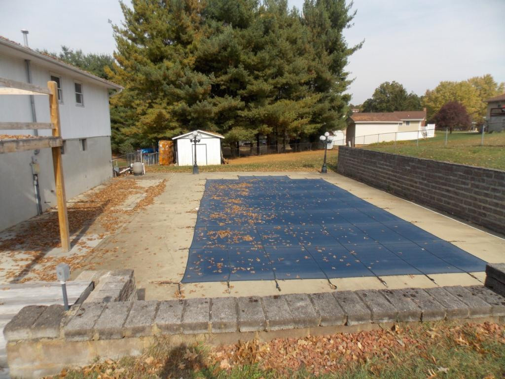 73 Winding Way Road Bristol, VA 24201 - Photo 3 of 19 In Ground pool