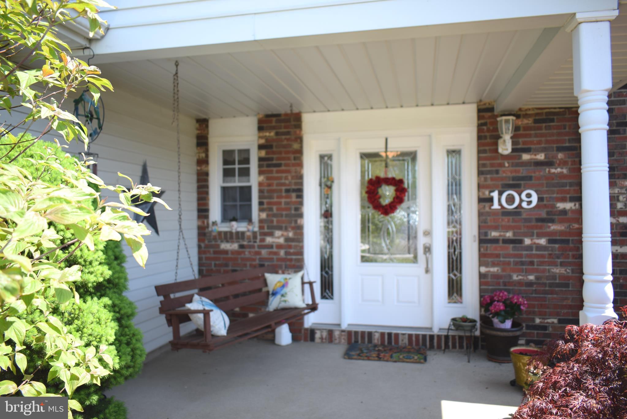 109 Albemarle Road Hamilton, NJ 08690 - Photo 2 of 39
