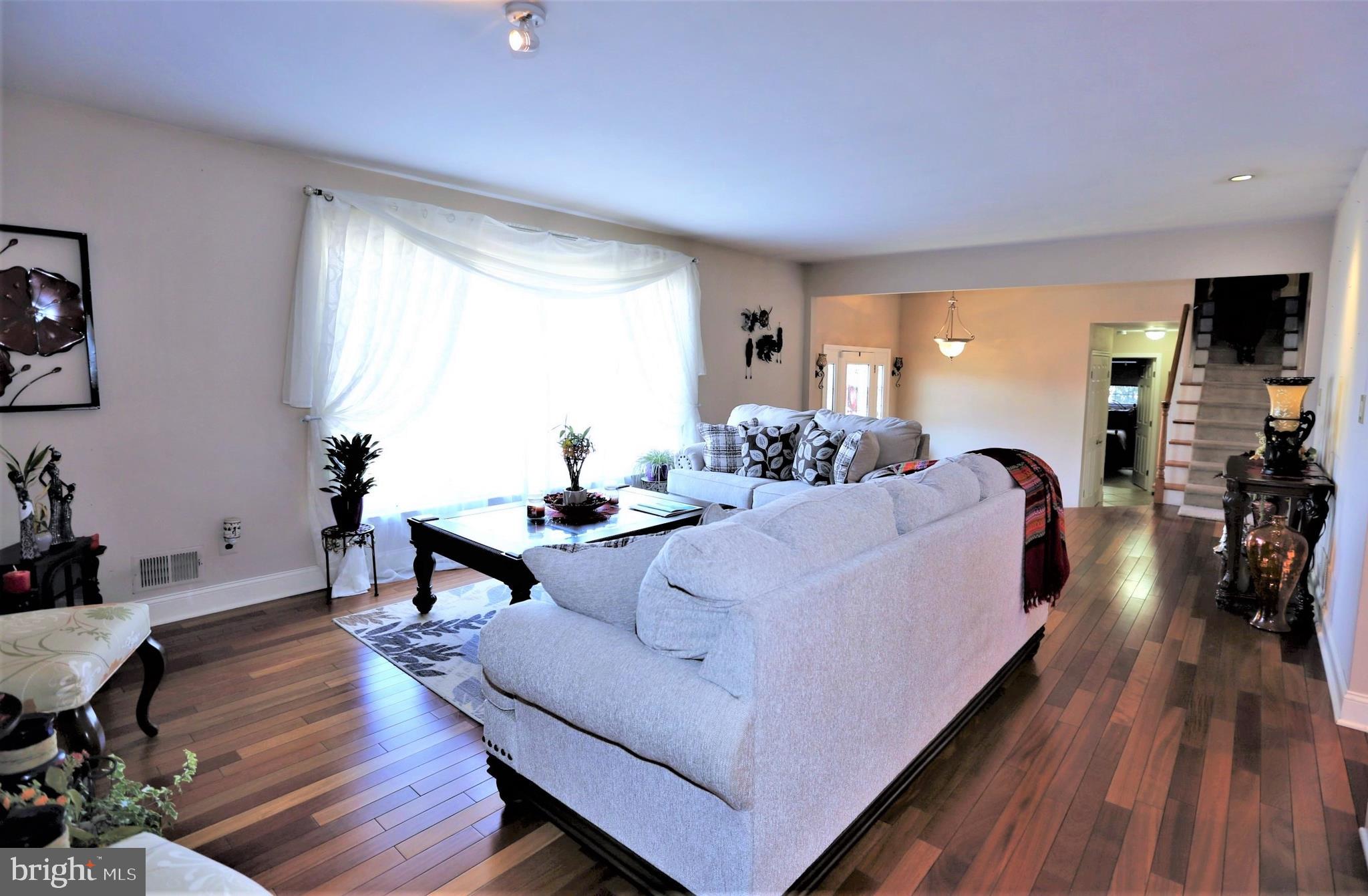 109 Albemarle Road Hamilton, NJ 08690 - Photo 6 of 39