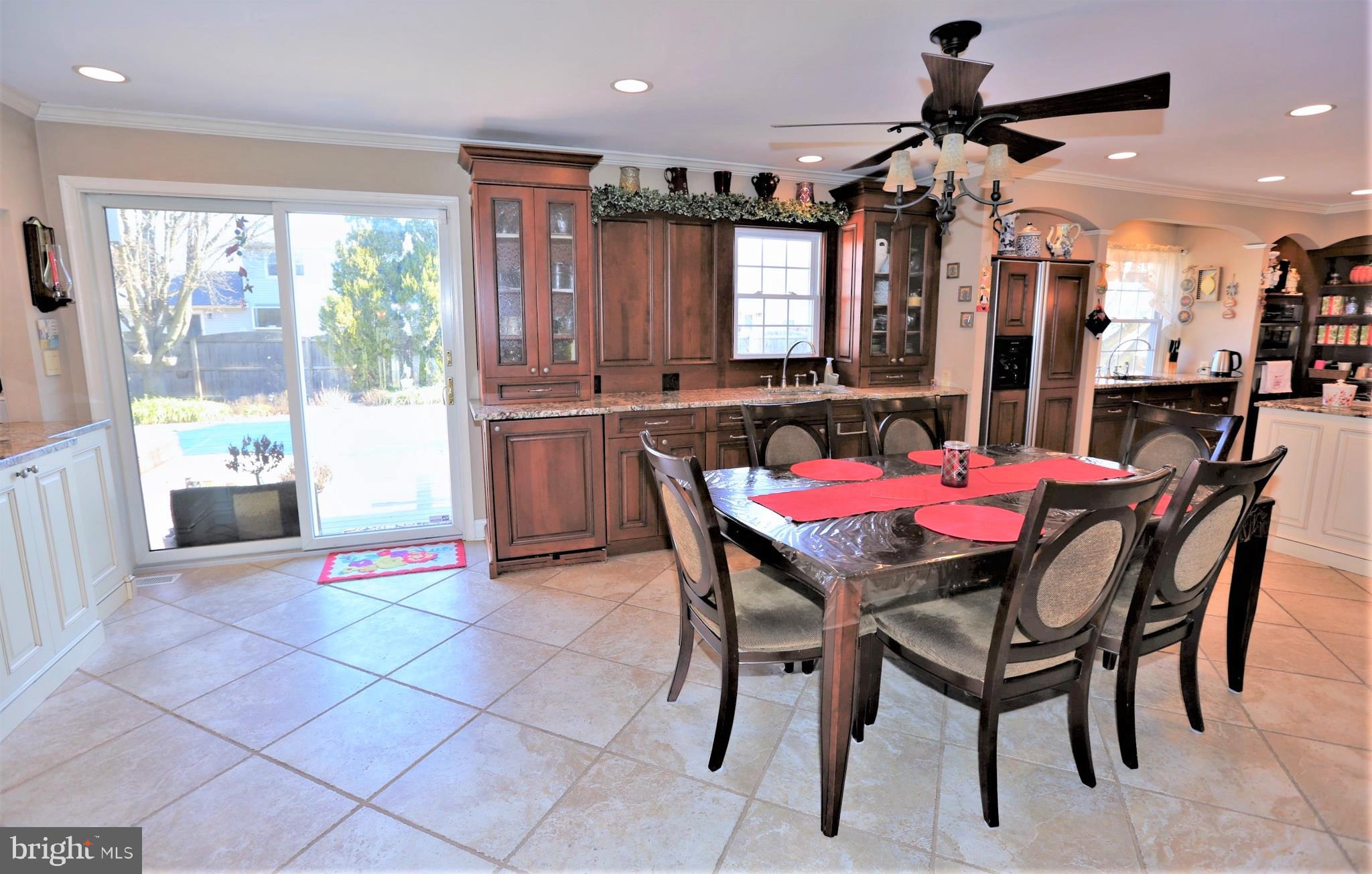 109 Albemarle Road Hamilton, NJ 08690 - Photo 8 of 39