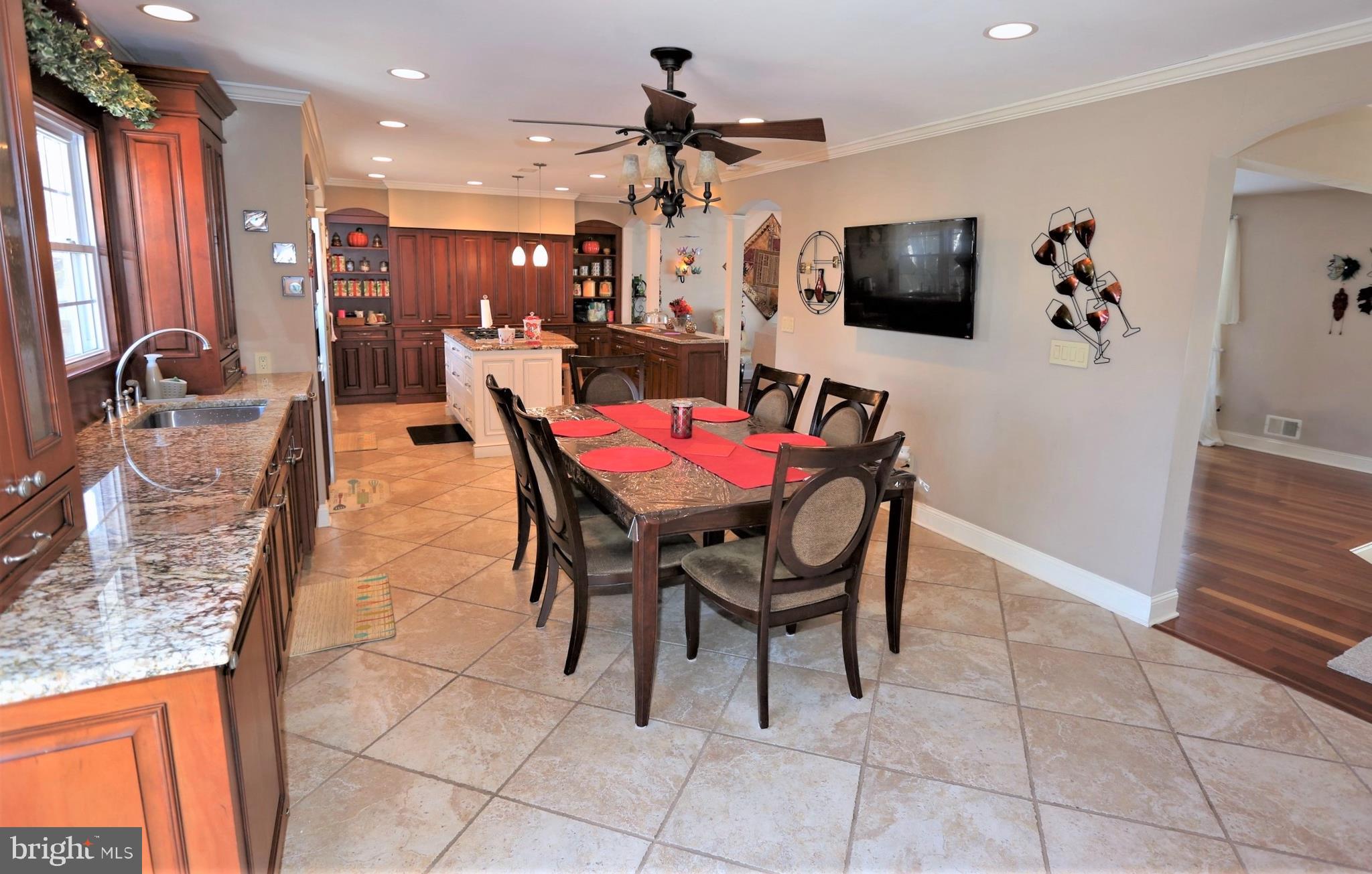 109 Albemarle Road Hamilton, NJ 08690 - Photo 9 of 39