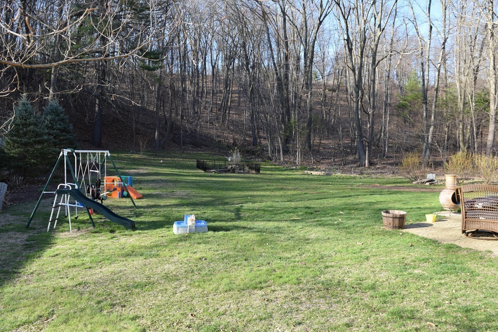 46 Ludlow Road South Hadley, MA 01075 - Photo 4 of 27 Gallery Image 4
