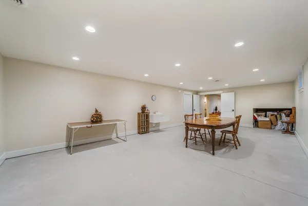 $994,600 | 241 East Rhine Street, Elkhart Lake, WI 53020