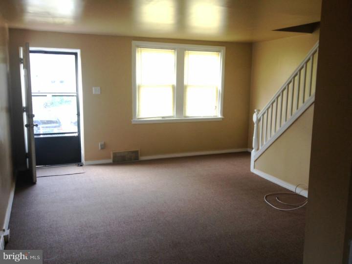 484 Raritan Street Camden, NJ 08105 - Photo 7 of 16 Gallery Image 7
