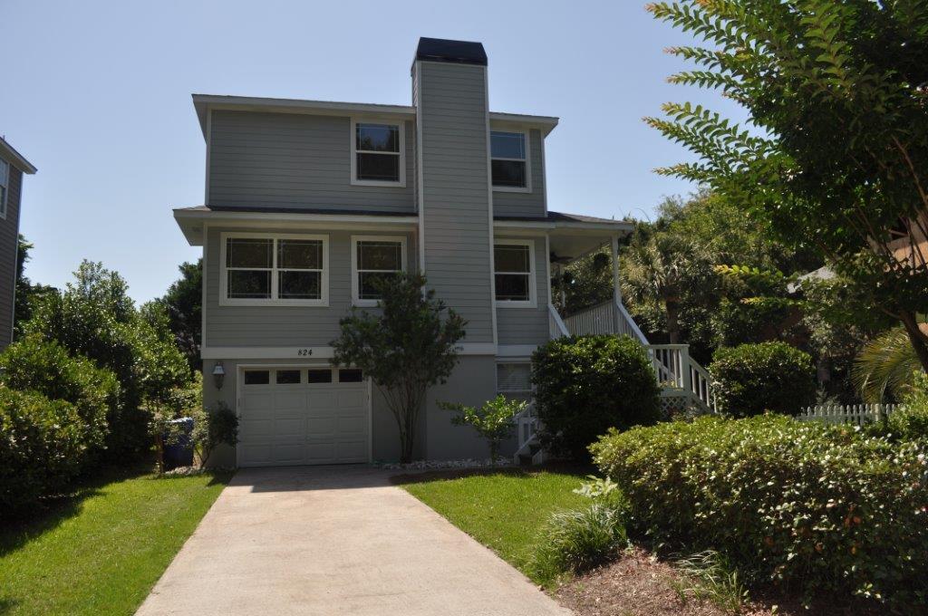 824 Bridge Point Circle Mount Pleasant, SC 29464 - Photo 3 of 13 DSC_0551