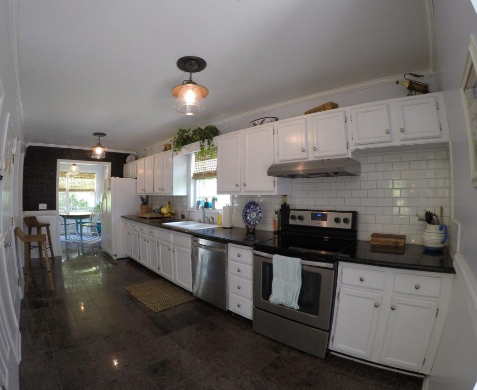 824 Bridge Point Circle Mount Pleasant, SC 29464 - Photo 5 of 13 GOPR0596